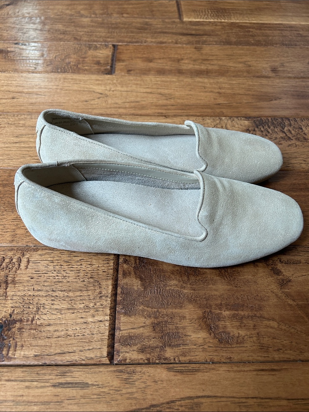 Vionic Coral Venetian Loafer Slip On Flat Comfort Shoes Gold Shimmer Size 6.5